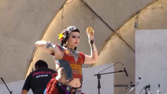 Presentación Muladhara Danza Tribal "Quimera" смотреть онлайн