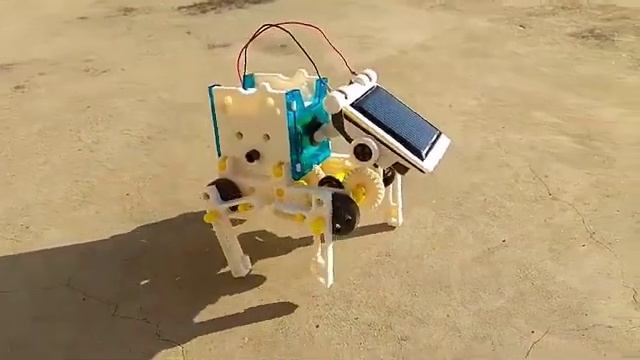 Solar Power Robot 13 in 1 смотреть онлайн