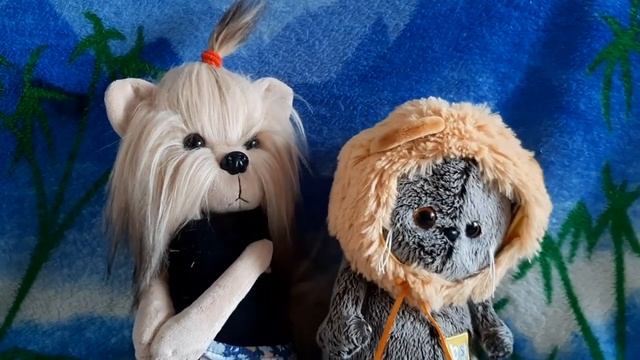 Басик и Лаки хотят валять игрушку из шерсти. Что из этого получилось? смотреть онлайн