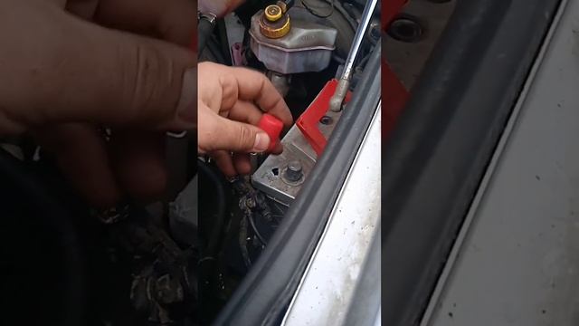 Дырка в аккумуляторе смотреть онлайн