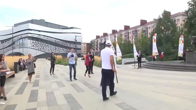 В Альметьевск прибыл флаг 100 летия образования ТАССР смотреть онлайн