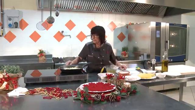 In Cucina con Daiana - Lasagna con porri e scampi 11-12-19 смотреть онлайн