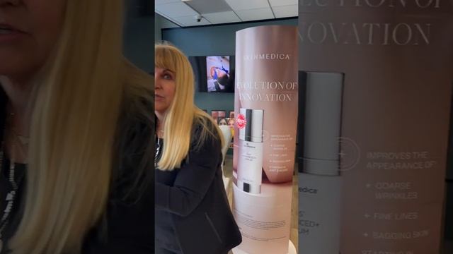 Favorite Skin Products TNS Essential Serum and HA5 смотреть онлайн