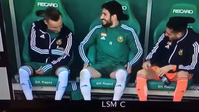 ⚽⚽⚽Футболисты прикалываются или когда на скамейке запасных делать нечего ⚽😂