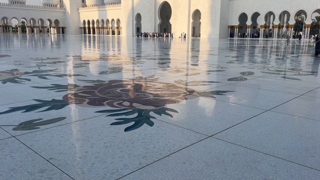 Абу-Даби. Мечеть шейха Зайда. Из цикла»Восьмидневное турне по Эмиратам». смотреть онлайн