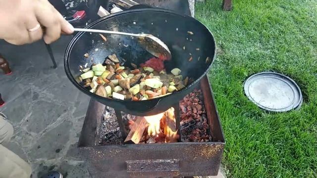 Овощное рагу с колбасками смотреть онлайн