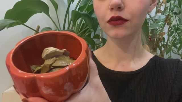 ASMR 🗻 | Уральская глина | Мокрый хруст глиной🩶 смотреть онлайн