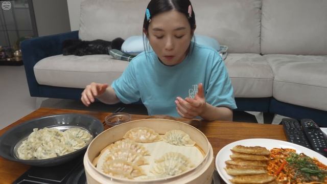 Real Mukbang:) Korean Dumplings (Shrimp, Kimchi, Pork) ☆ Vegetables In Spicy Sauce Recipe