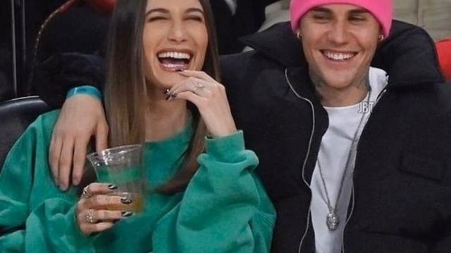 Hailey Bieber Revealed She CAUGHT Selena And Justin Bieber Kissing