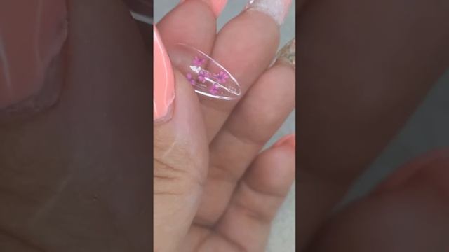 Primeira vez encapsulando flor seca смотреть онлайн
