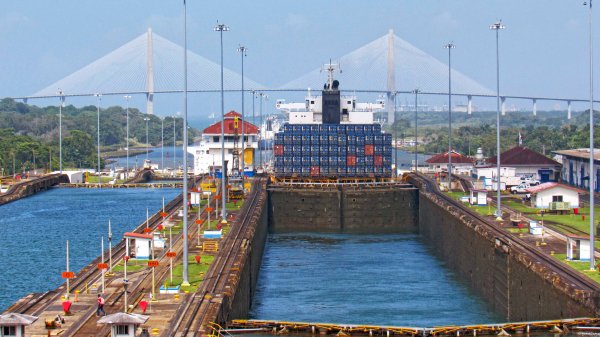 Панамский канал. Три моста