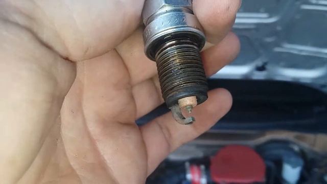 NGK Iridium Spark Plugs After 6,000 miles. смотреть онлайн