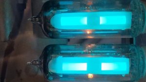 6E2 Magic Eye Tubes in Hammond Vibrato Amplifier