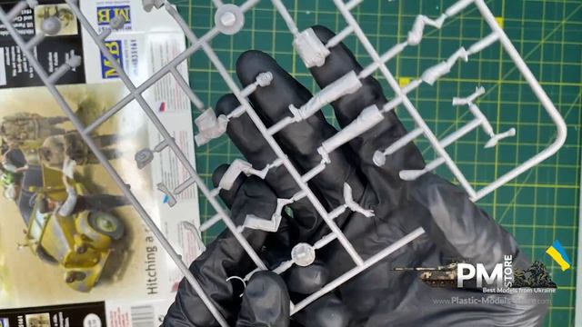Unboxing MASTER BOX 35161 1/35 Hitching A Ride, US Paratroopers And Civilians Without Car смотреть онлайн