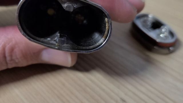 Niteye ZIP20 Flashlight смотреть онлайн