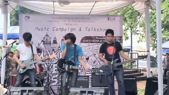 Hoffen - Kembali live at Univ. Al Azhar 2012 смотреть онлайн