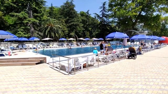 Парк -отель" Кавказ " Гагра.Бассейн.Июнь 2024 смотреть онлайн