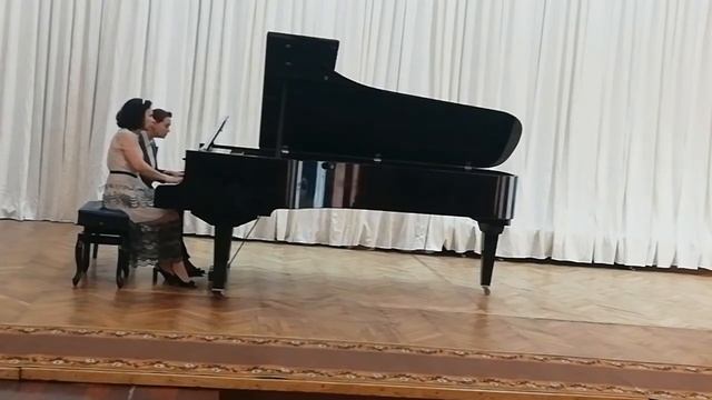 Фортепіанний дует у складі Даньчук Ірини - Остапчук Валентини Кременецька школа мистецтв смотреть онлайн