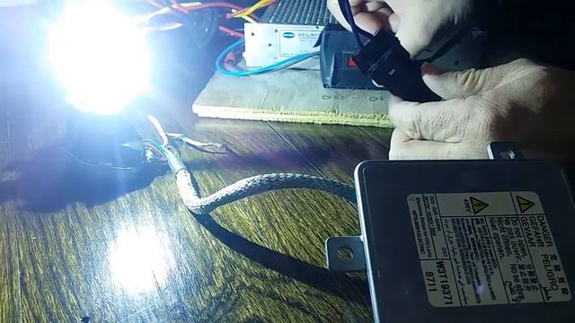 Mitsubishi ballast power polarity demonstration смотреть онлайн