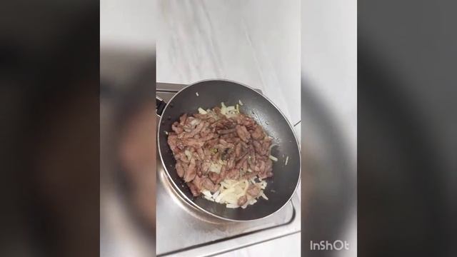 простой ужин со сложным названием: Бефстроганов! #готовимдома #бефстроганов смотреть онлайн
