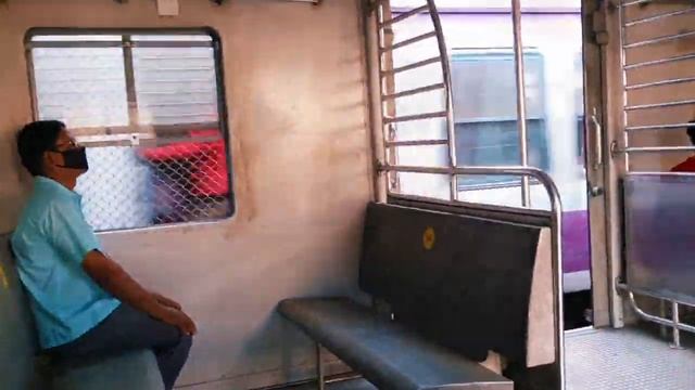 Local trains in West Bengal After Lockdown (Sealdah & Howrah Division) смотреть онлайн