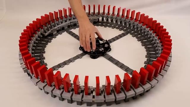 Создание Бесконечного кольца Домино из LEGO | Making an Infinite LEGO Domino Ring смотреть онлайн