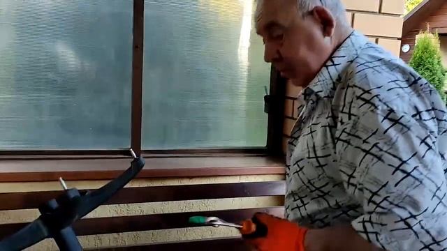 Не катается офисный стул быстрая разборка и ремонт колёс смотреть онлайн