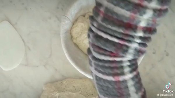 Подовый хлеб на закваске , подробно в описании температура предформовка ,расстройка .