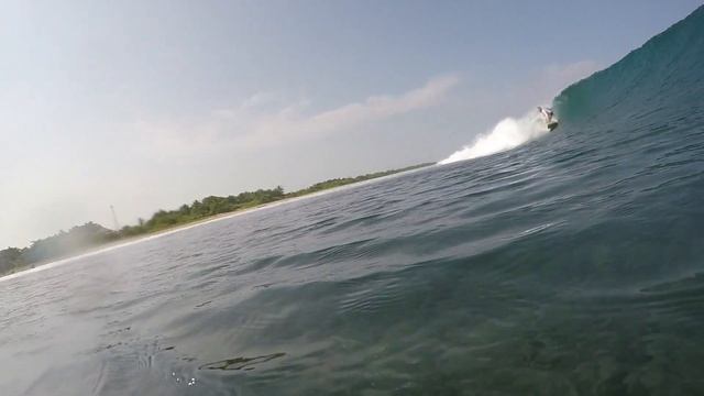 West Java Surfing смотреть онлайн