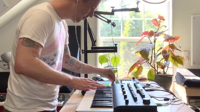 Live Performance on the Akai Force (+ Modal Cobalt 8) - "One Synth Challenge" смотреть онлайн