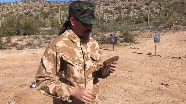 Mud Test: Glock 19 смотреть онлайн