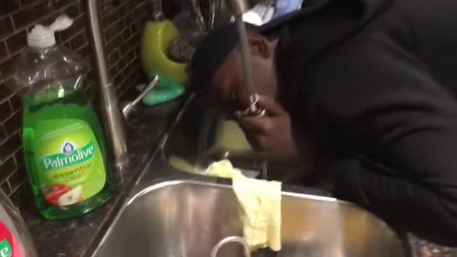 EXTREME RAMEN NOODLE CHALLENGE w/ A TWIST(FUNNY) смотреть онлайн