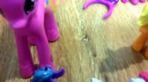 Мама купи мне пони.