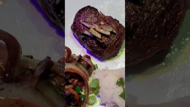 Delicious Filet Mignon Dinner смотреть онлайн