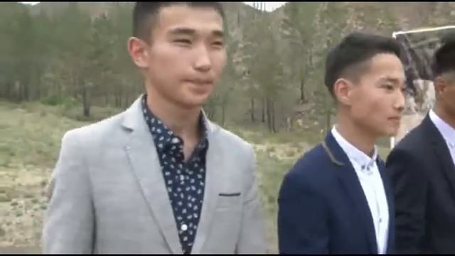 Выпускной вечер, Сужинская школа смотреть онлайн