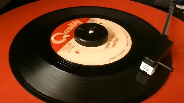 CHUCK BERRY JOHNNY B GOODE смотреть онлайн