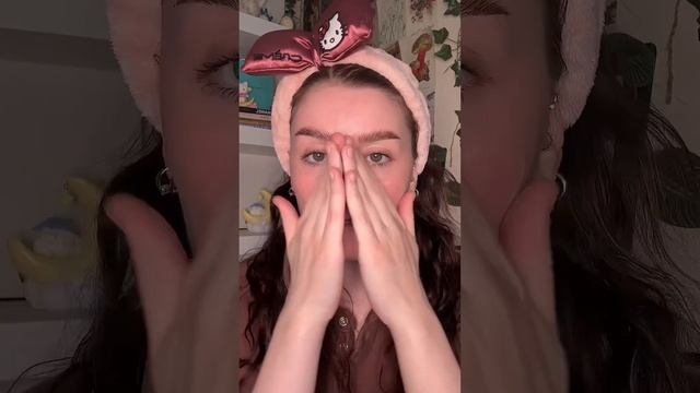 MILK MAKEUP CLOUD GLOW PRIMER #makeupreview #milkmakeup #makeup смотреть онлайн