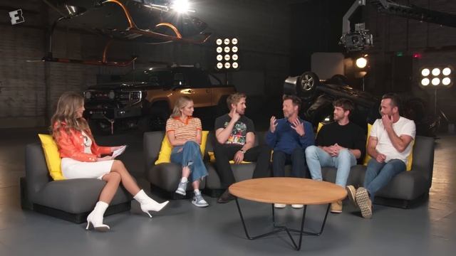 ‘The Fall Guy’ Cast on Craziest Stunts, Nicknames, and On-Set Experiences смотреть онлайн