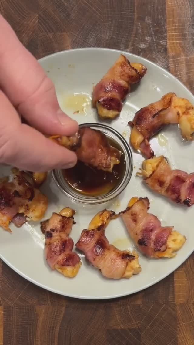 Вкусная закуска КРЕВЕТКИ в БЕКОНЕ #shorts #рецепт #закуска#креветка смотреть онлайн