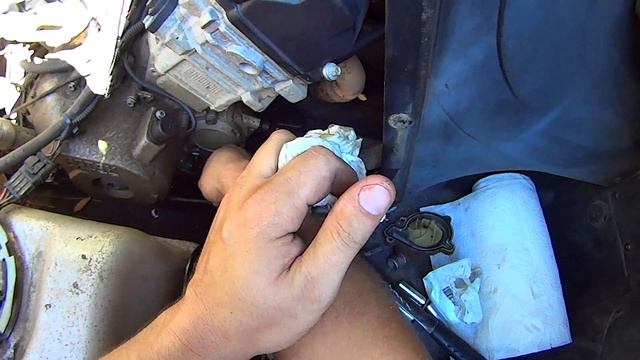 Can-Am Commander XT Rotax 1000 Water Pump Seal Replacement смотреть онлайн