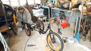 Взрослый трёхколёсный велосипед  . Сборка из коробки.