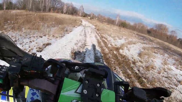 Первый выезд на шипах в 2022 смотреть онлайн