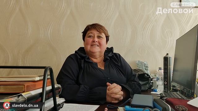 Работников образования Славянска поздравляют коллеги смотреть онлайн