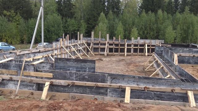 Фундамент. Какой не плохой? смотреть онлайн