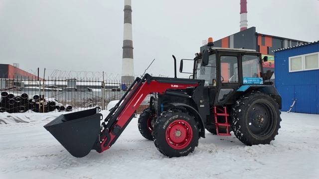 Тюнинг синего трактора Беларус, новый погрузчик ТУРС-1500М смотреть онлайн