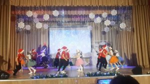 Новогодний танец
3 "А" 2025