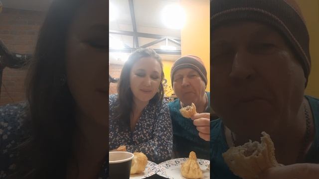 едим хинкал в кафе смотреть онлайн