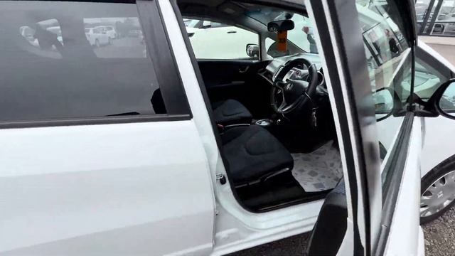 Honda Fit, 2011 год смотреть онлайн