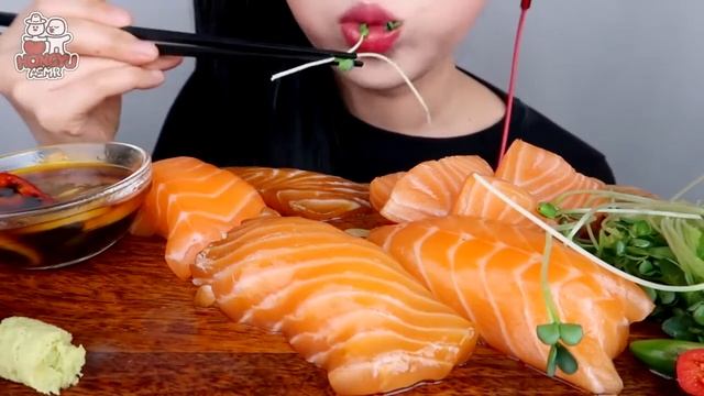 ASMR MARINATED SALMON. SAUCE SEAFOOD MUKBANG* NO TALKING EATING SOUNDS. Поедание еды ASMR смотреть онлайн