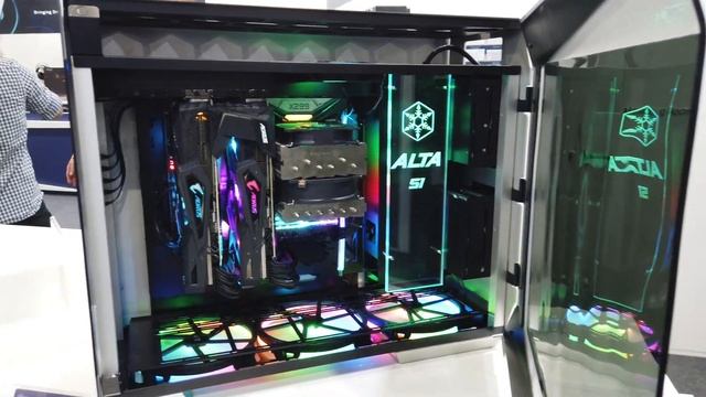 Silverstone Alta S1 Full Tower PC Case with 200mm Fans - Computex 2019 смотреть онлайн